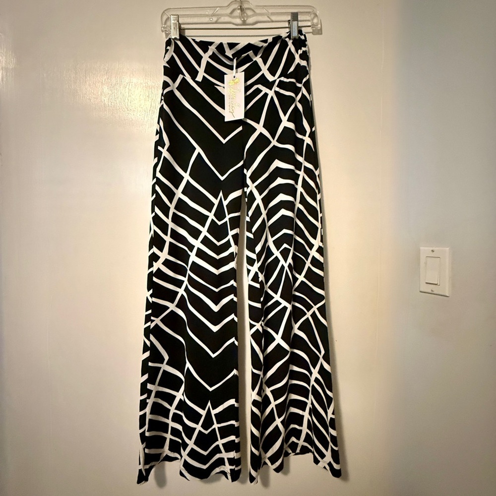 NWT Ava Sky Pant Swift in Black Web Print – Size S